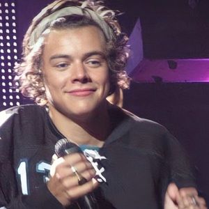 Meet your Posher, Ella